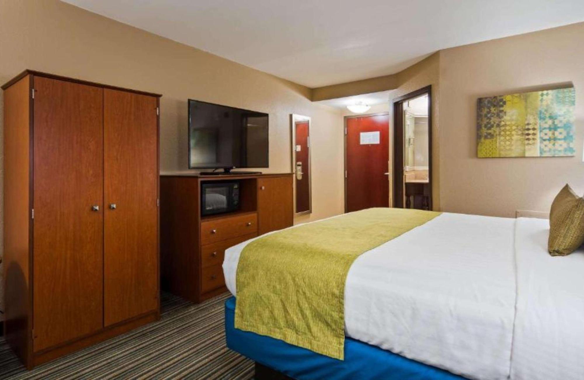 Best Western Eagles Inn Morehead Eksteriør bilde